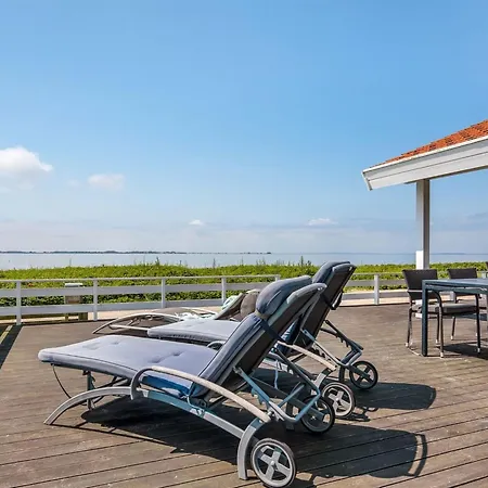 Holiday home Arnwith - 20m From The Sea By Interhome *